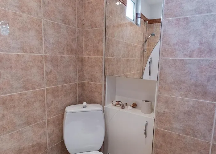 Spacious 3-br Retreat アパート ソフィア