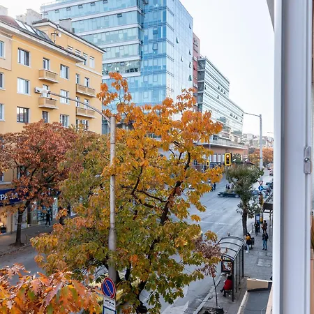 Spacious 3-br Retreat