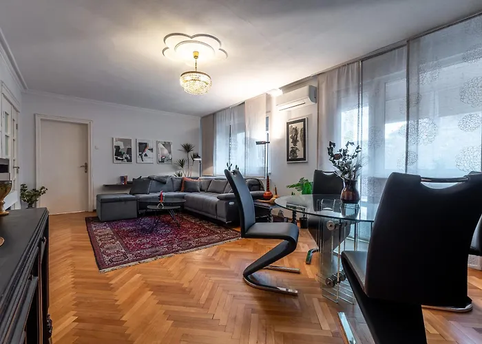 アパート Spacious 3-br Retreat ソフィア