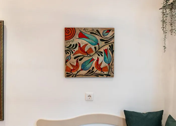 Spacious 3-br Retreat アパート